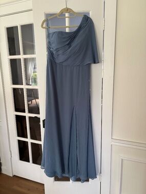 Size 14 KENNEDY BLUE bridesmaid dress.